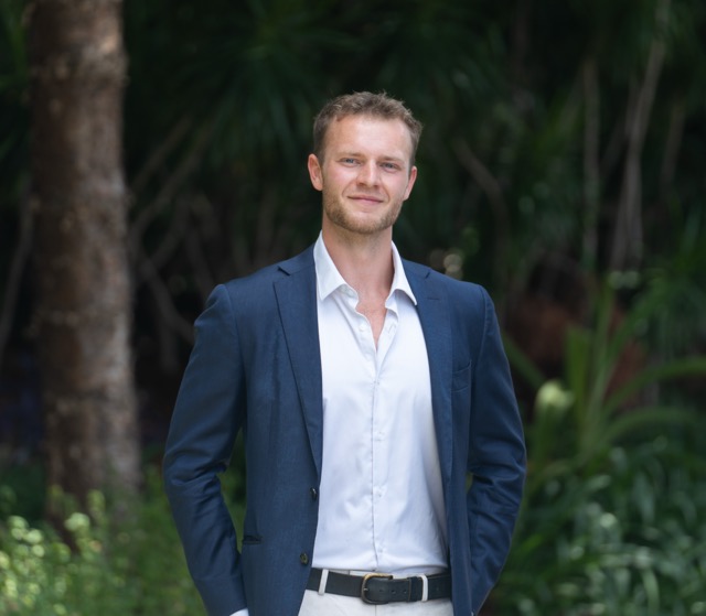 Milo Holmes headshot